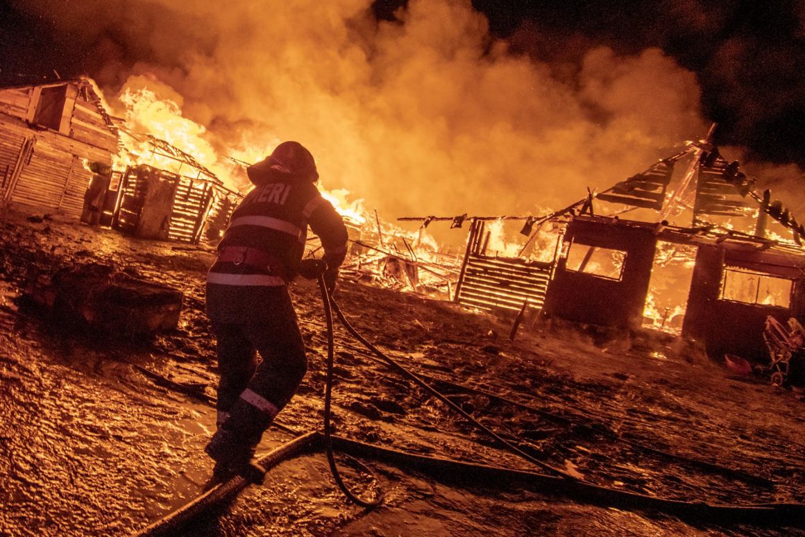 RMDSZ: 4,4 millió lejből segíti a kormány Csíkszeredát a január 7-i tűzvész okozta helyzet rövid- és hosszútávú rendezésében 