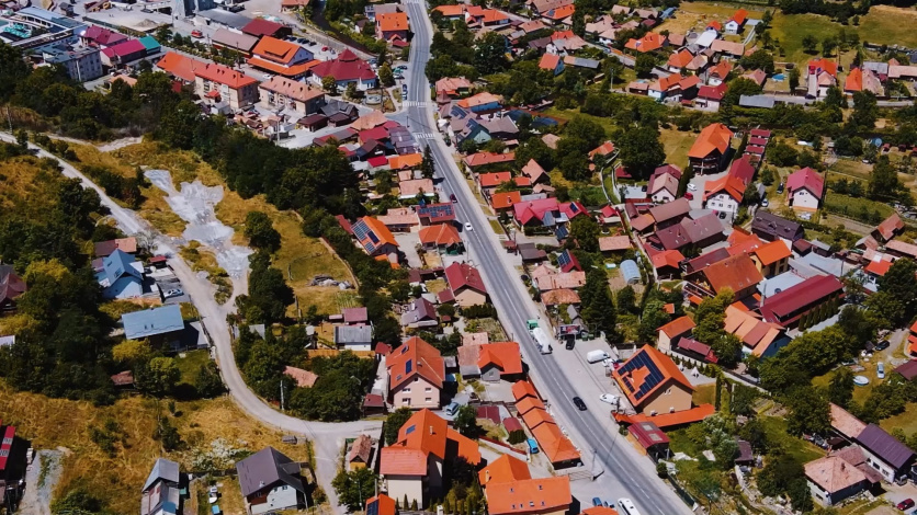 Sok kicsi sokra megy, és a legjobb helyre kerül. Adományozz, támogasd a parajdi családokat! 📍 segitsparajdon.ro