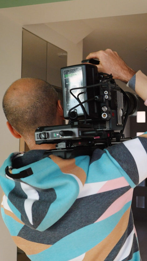 Akkora szeretettel forgattuk a karácsonyi filmet, amekkora szeretettel hazavárunk! ❤️ Nézd meg a legerdélyibb történetet! Link a kommentben.👇