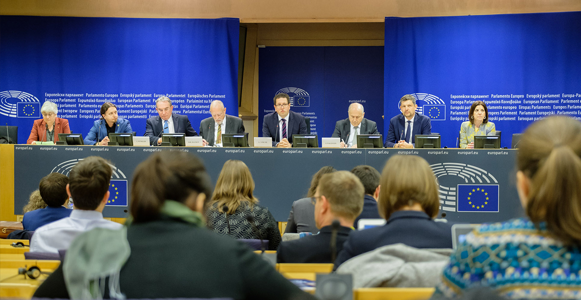 Vincze Loránt: Egy sikeres találkozón vagyunk túl az Európai Bizottsággal