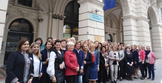 Napéjegyenlőség a nőkért: a Munka és Magánélet Közötti Egyensúly Európai Napjának létrehozását javasolta az RMDSZ Nőszervezete