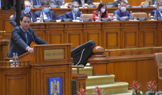 Az RMDSZ kiáll a Maia Morgenstern és a zsidó színház mellett Az RMDSZ kiáll a Maia Morgenstern és a zsidó színház mellett