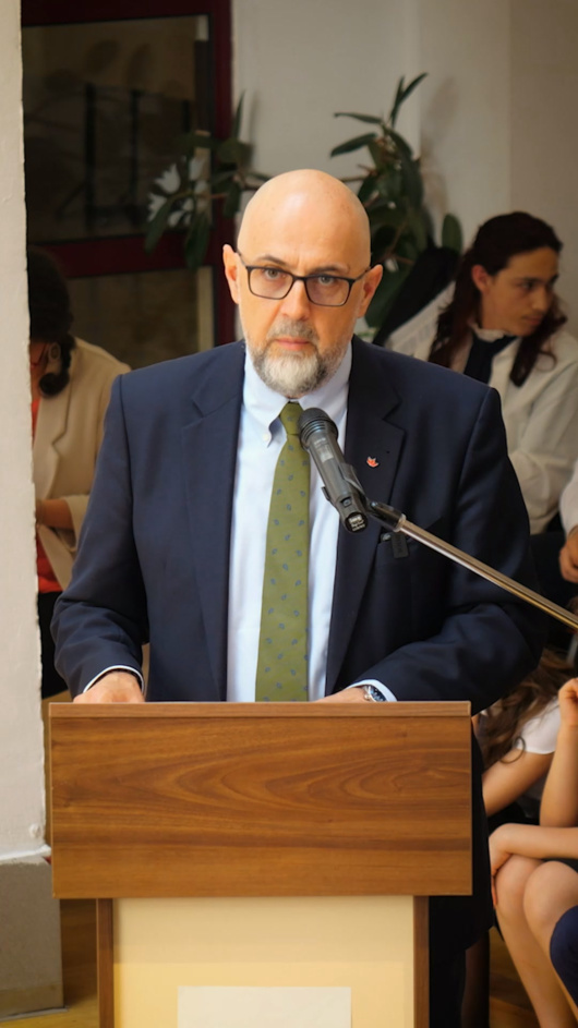 Szavazz, és vidd el azokat is, akik az első fordulóban nem vettek részt. Szavazz, és vidd el azokat is, akik az első fordulóban nem vettek részt.