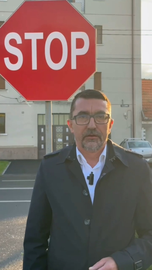 A választás elkezdődött. Szavazz te is! Vigyél magaddal másokat is! A választás elkezdődött. Szavazz te is! Vigyél magaddal másokat is!
