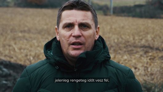 Csökkenteni kell a bürokráciát! Csökkenteni kell a bürokráciát!
