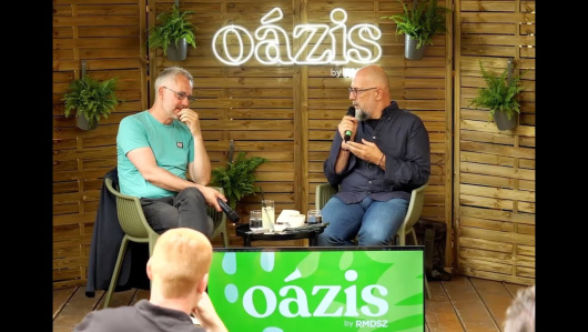 Kelemen Hunor és Barabási Albert László beszélgetése az Oázisban