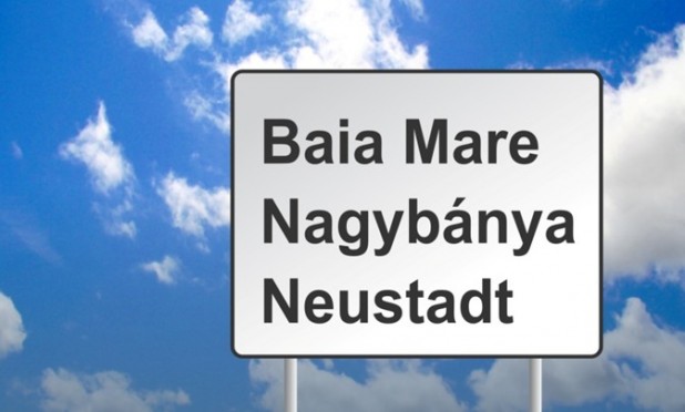 Háromnyelvű helységnévtáblák kihelyezését szavazták meg Nagybányán (AUDIÓ)