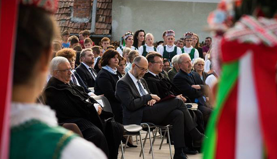 A Magyarlapádi Szórványkollégium, az erdélyi magyar oktatás fejlődésének egyik sikertörténete A Magyarlapádi Szórványkollégium, az erdélyi magyar oktatás fejlődésének egyik sikertörténete